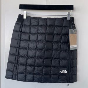 [NWT] The North Face ThermoBall Hybrid Insulated Slim Fit Skirt